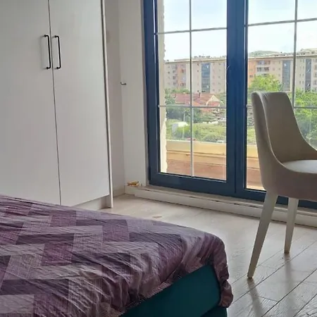Stylish Penthouse In Kvart Апартаменты *
