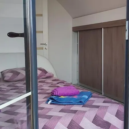 Stylish Penthouse In Kvart Апартаменты Подгорица